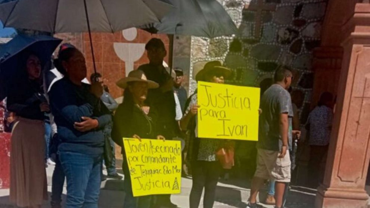 rescatan a dos policias