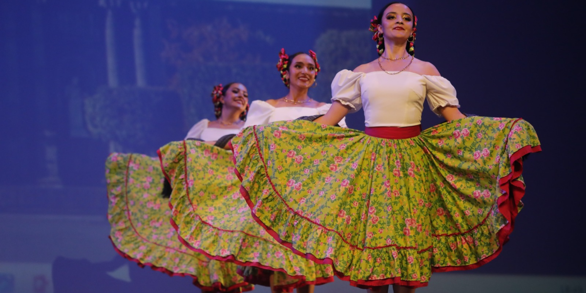 La celebración se llevó a cabo en el Teatro Morelos, de Toluca. 