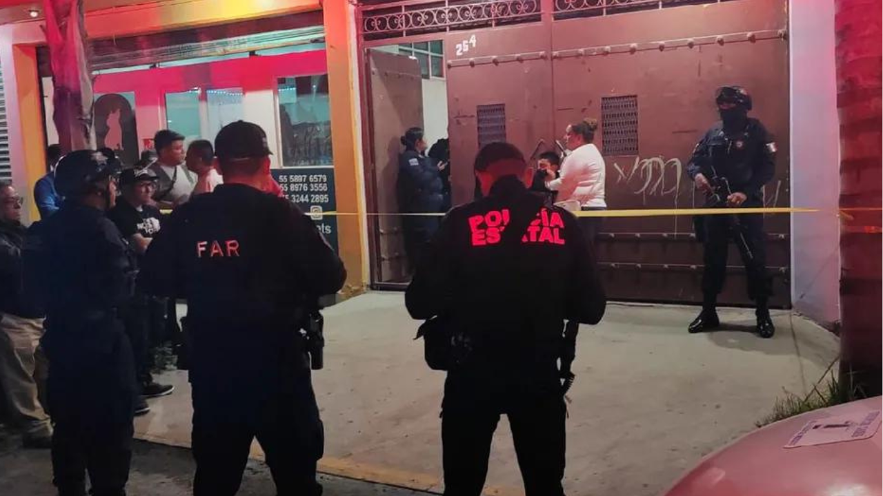 Hallan pareja sin vida en Coacalco; él le habría quitado la vida a su esposa