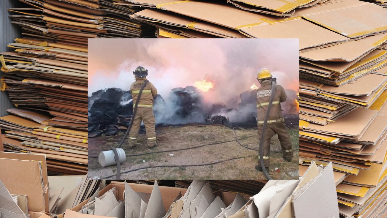 Así fue el incendio en una bodega de cartón en Chimalhuacán