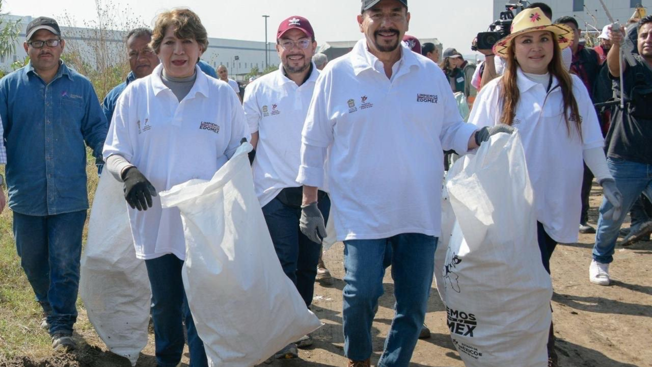 Delfina Gómez y alcaldes realizan jornada de limpieza en la presa El Ángulo
