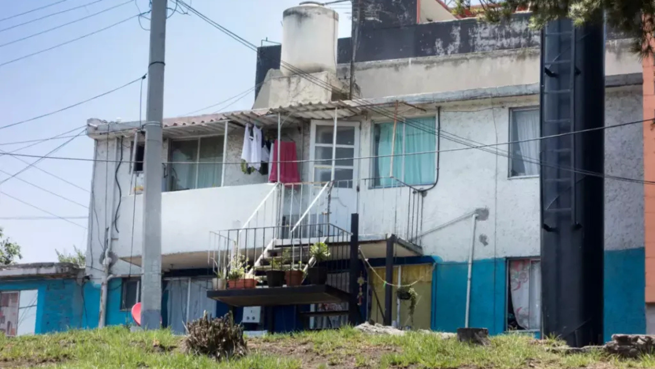 Edomex: Funcionarios estarían coludidos en despojos de inmuebles