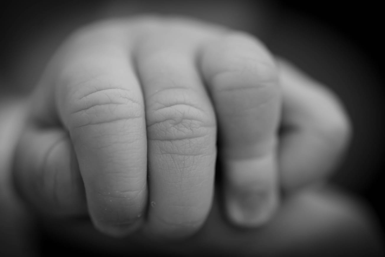 Rescatan a bebé abandonado en Ecatepec