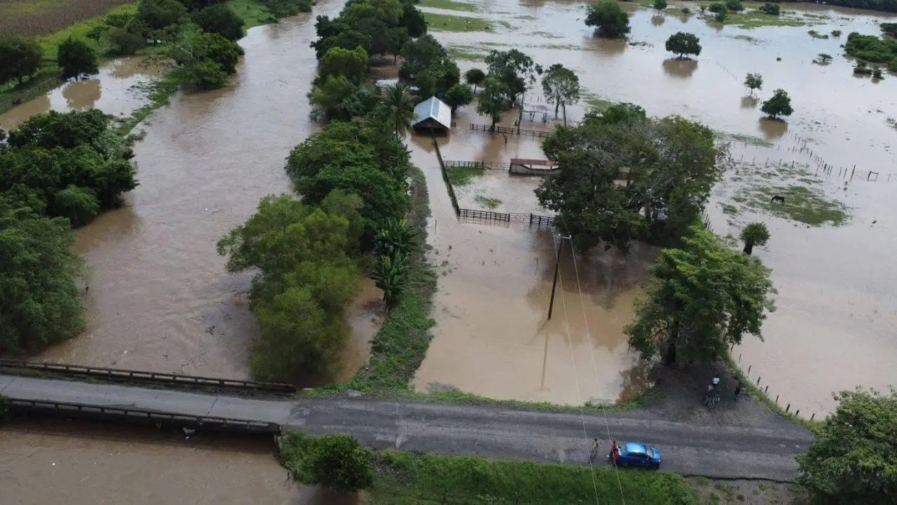 Diputados del Edomex donarán una quincena para damnificados por lluvias
