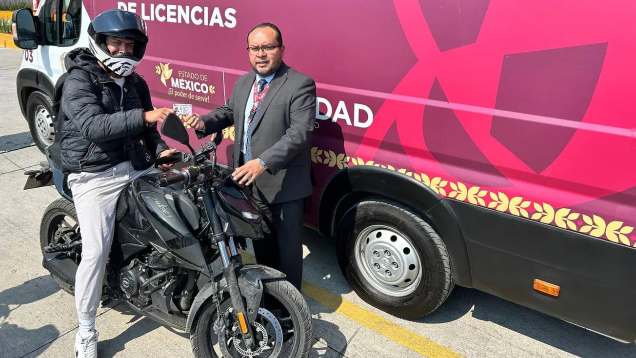 Entregan 50 mil certificados a motociclistas en Edomex