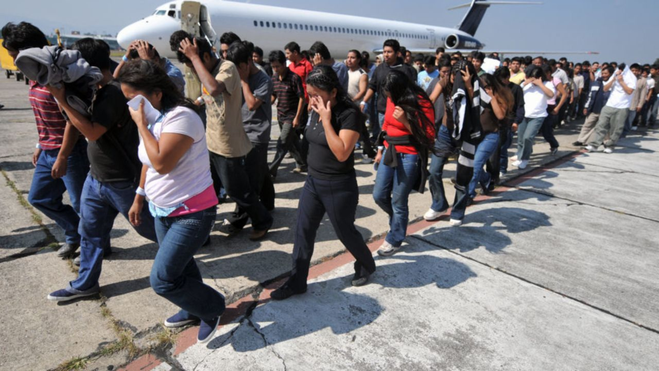 Migrantes deportados podrán acceder a programas sociales en Edomex