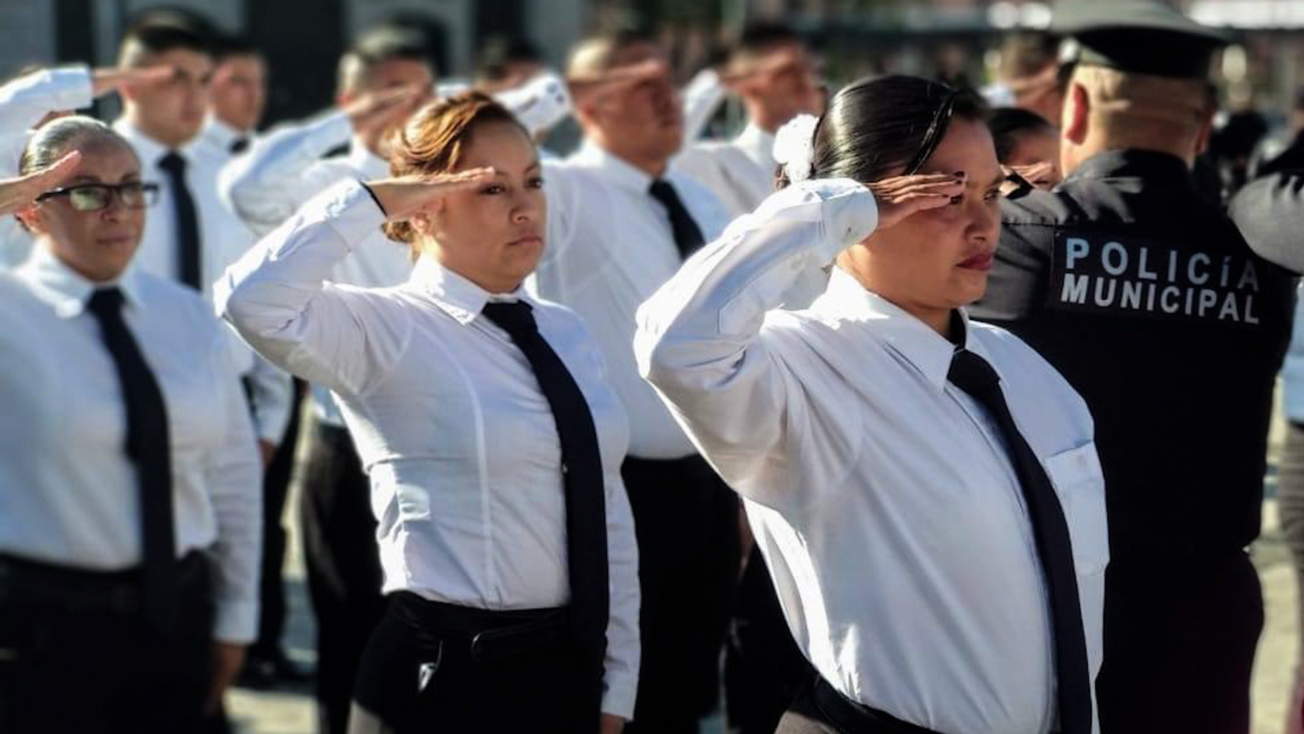 Casi la mitad de los nuevos policías en Edomex son mujeres