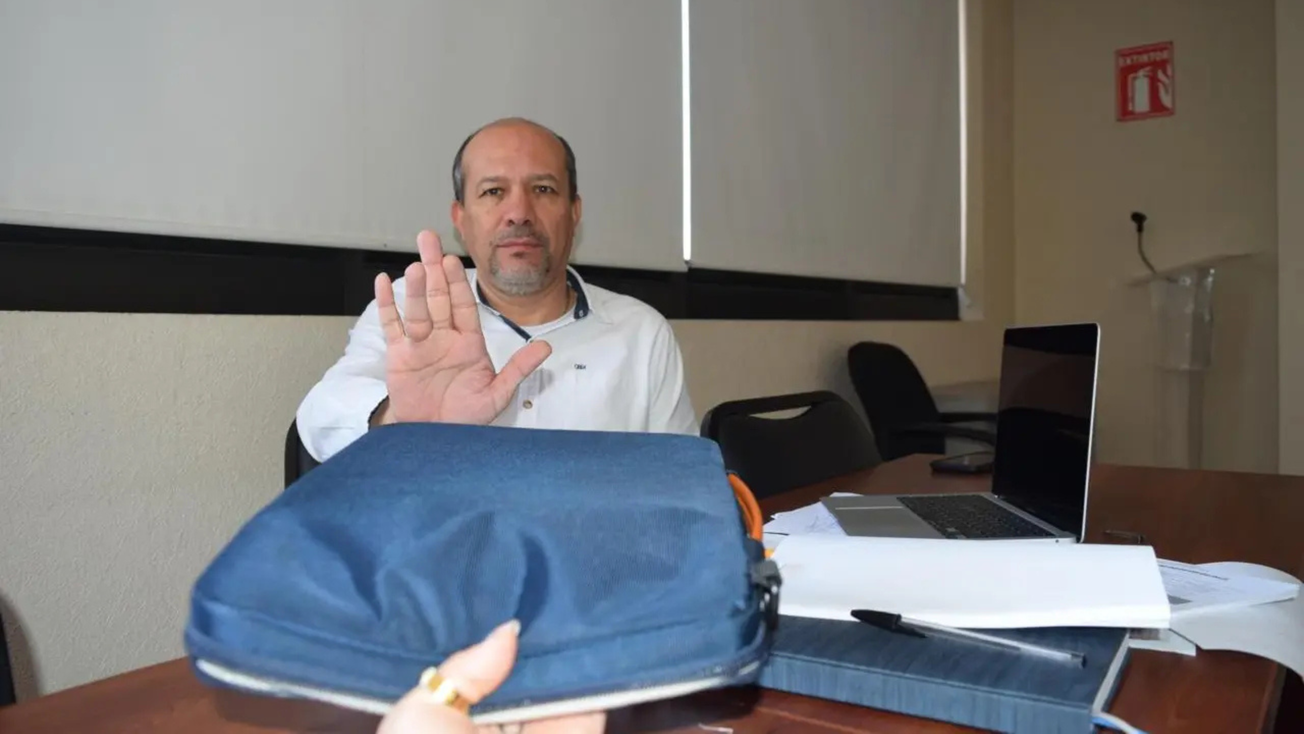 Prohíbe Edomex a servidores públicos regalos como soborno