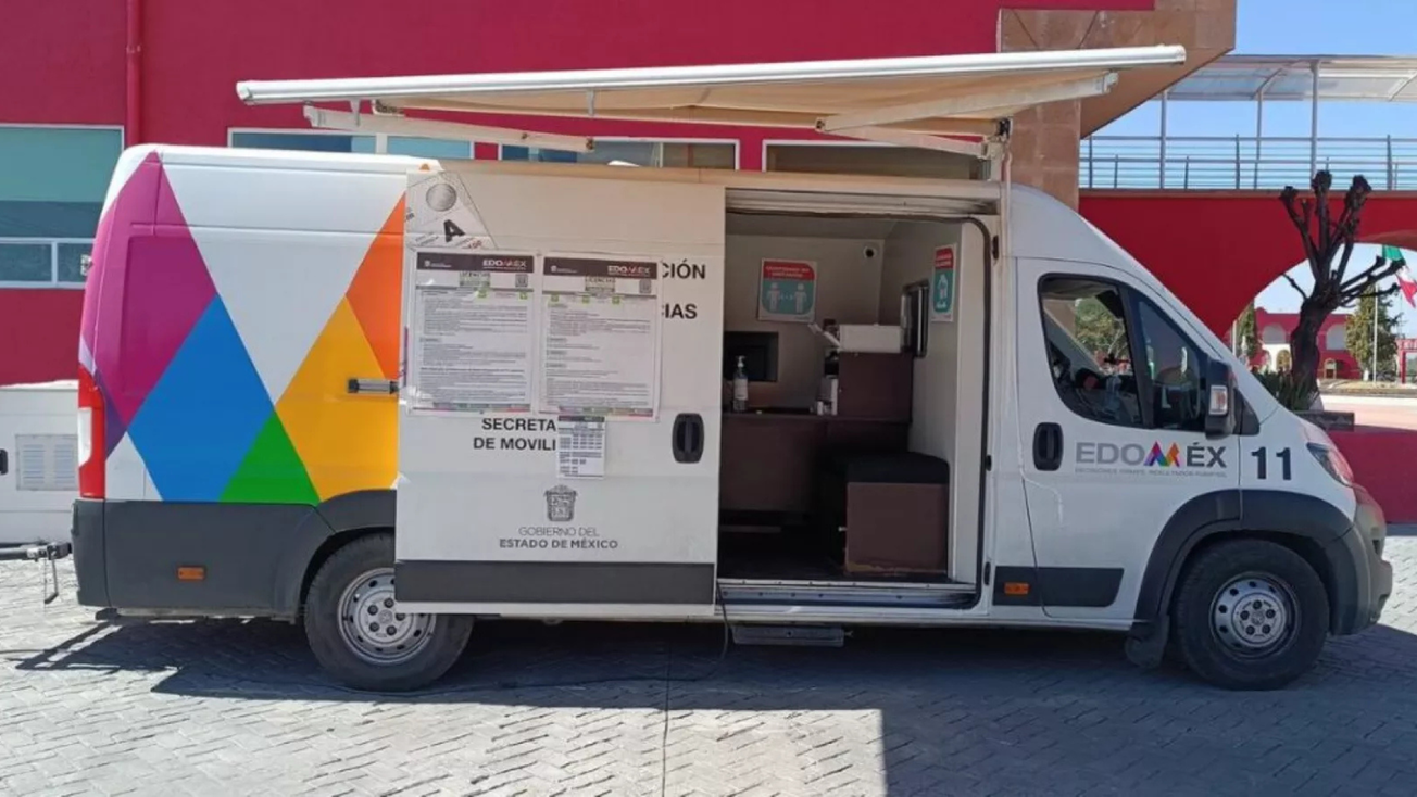 Dónde encontrar las unidades móviles para renovar licencia en Edomex