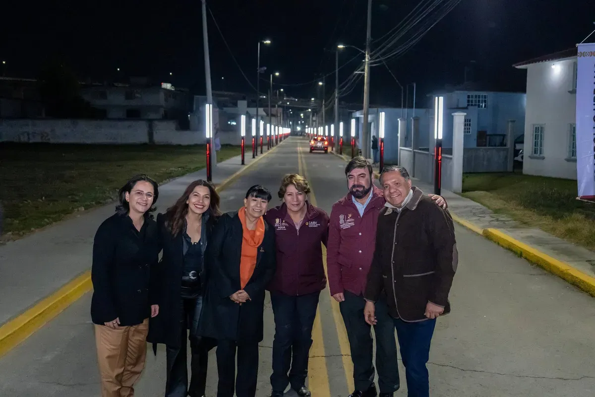 Inaugura Delfina Gómez sendero seguro en San Mateo Otzacatipan