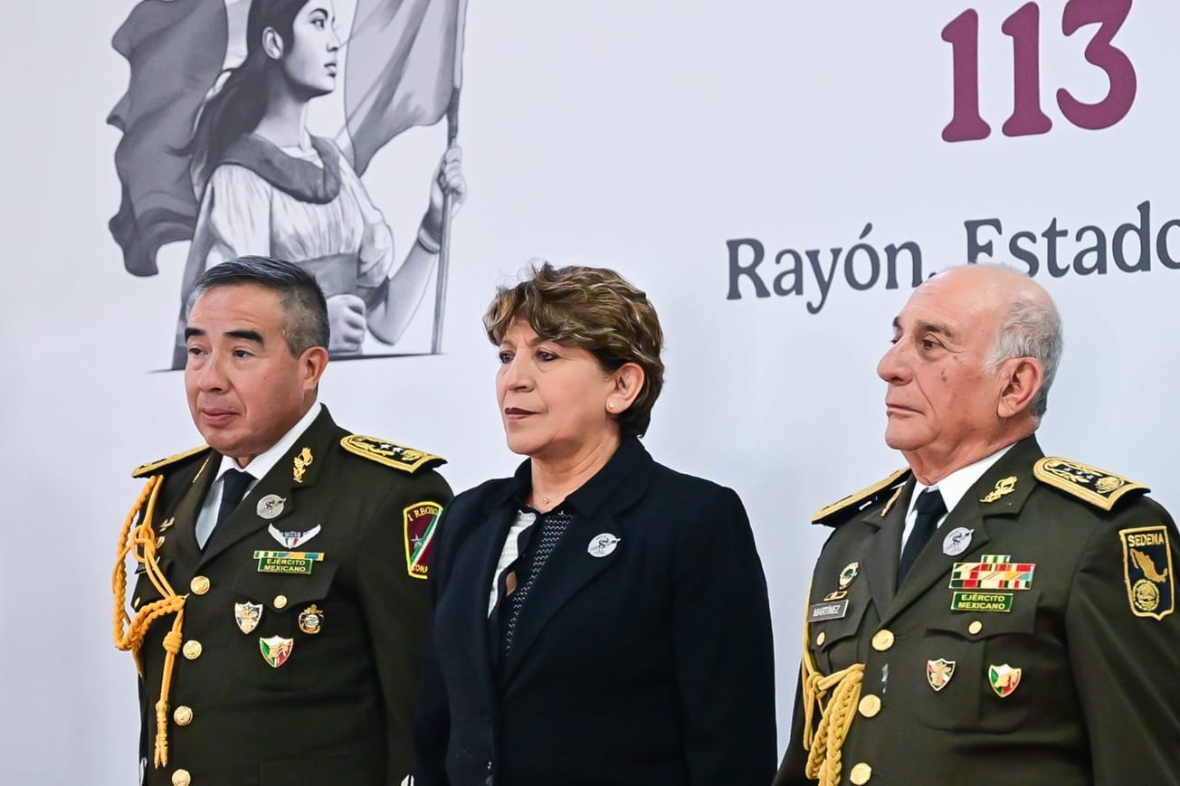 Asiste Delfina Gómez a ceremonia por el 113 Aniversario del Ejército Mexicano