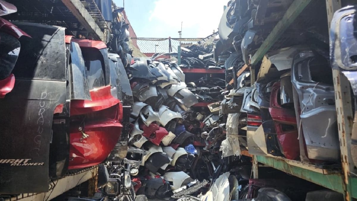Hallan predio con 30 toneladas de autopartes en Chimalhuacán