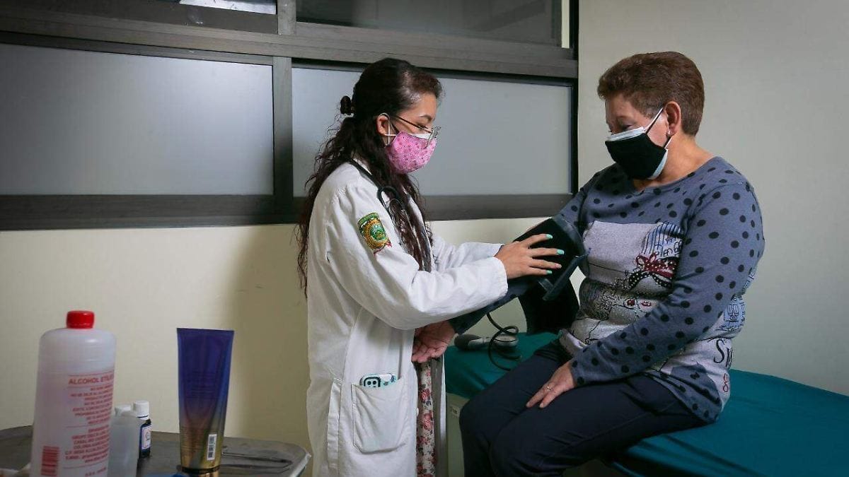 Ofrece UAEMéx paquetes médicos preventivos para mujeres durante marzo